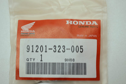 OEM Honda 91201-323-005 Oil Seal 30X45X8 NOS