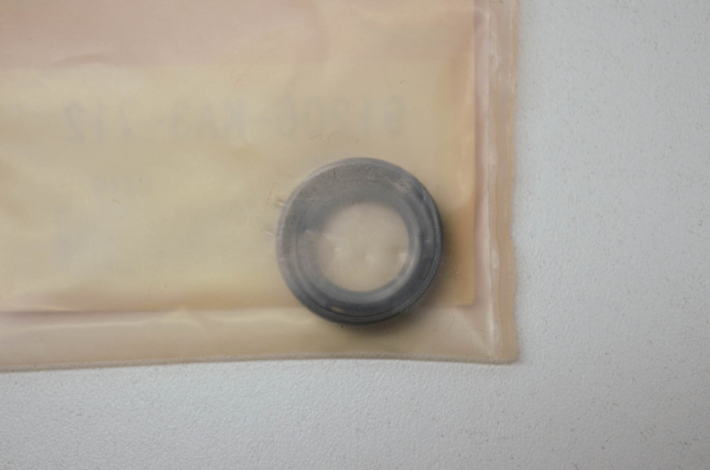 OEM Honda 91206-KA3-712 Oil Seal 14X22.7X5 NOS