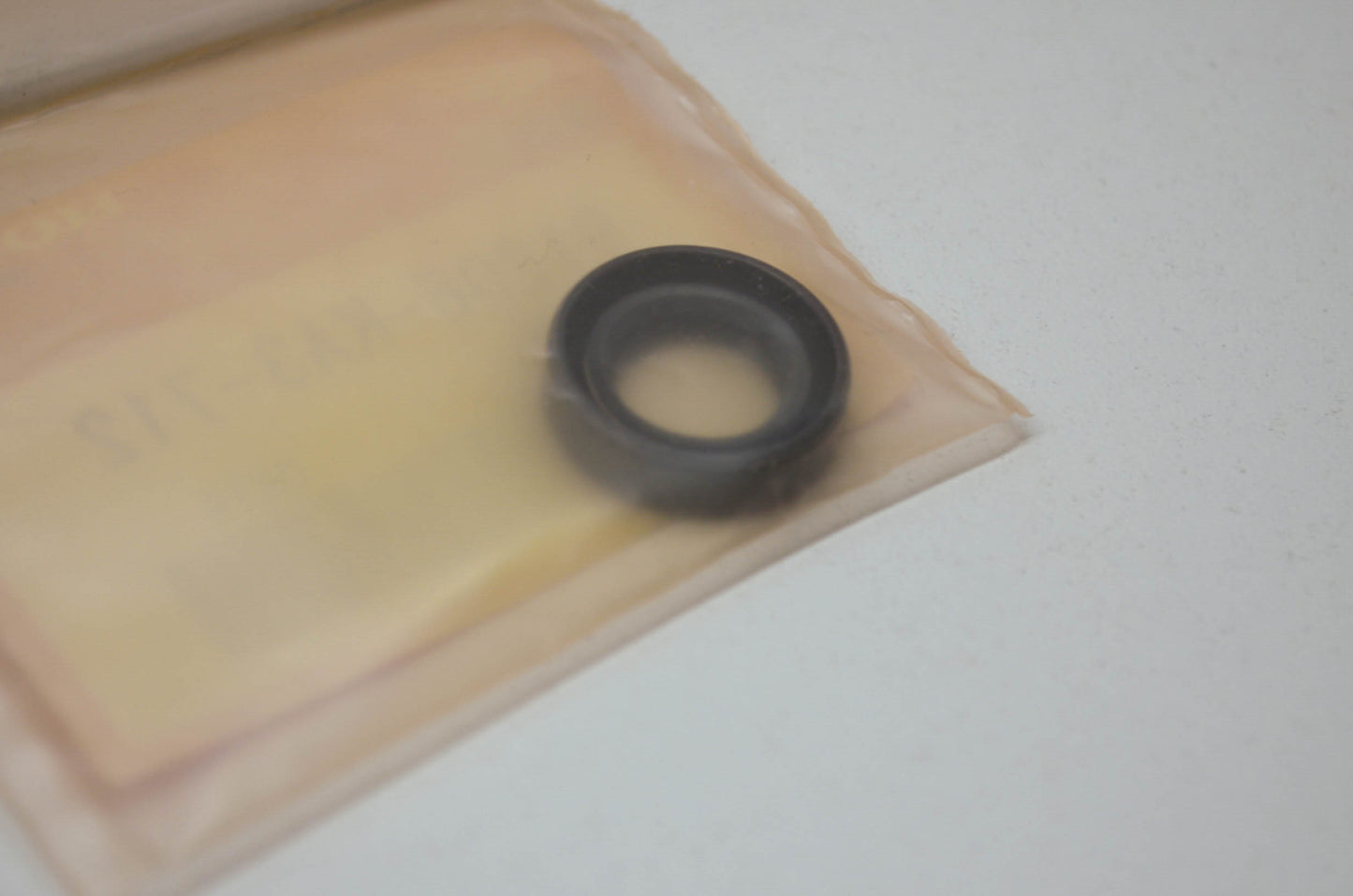 OEM Honda 91206-KA3-712 Oil Seal 14X22.7X5 NOS