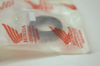 OEM Honda 91201-Gc8-004 Oil Seal 20X30X7 NOS