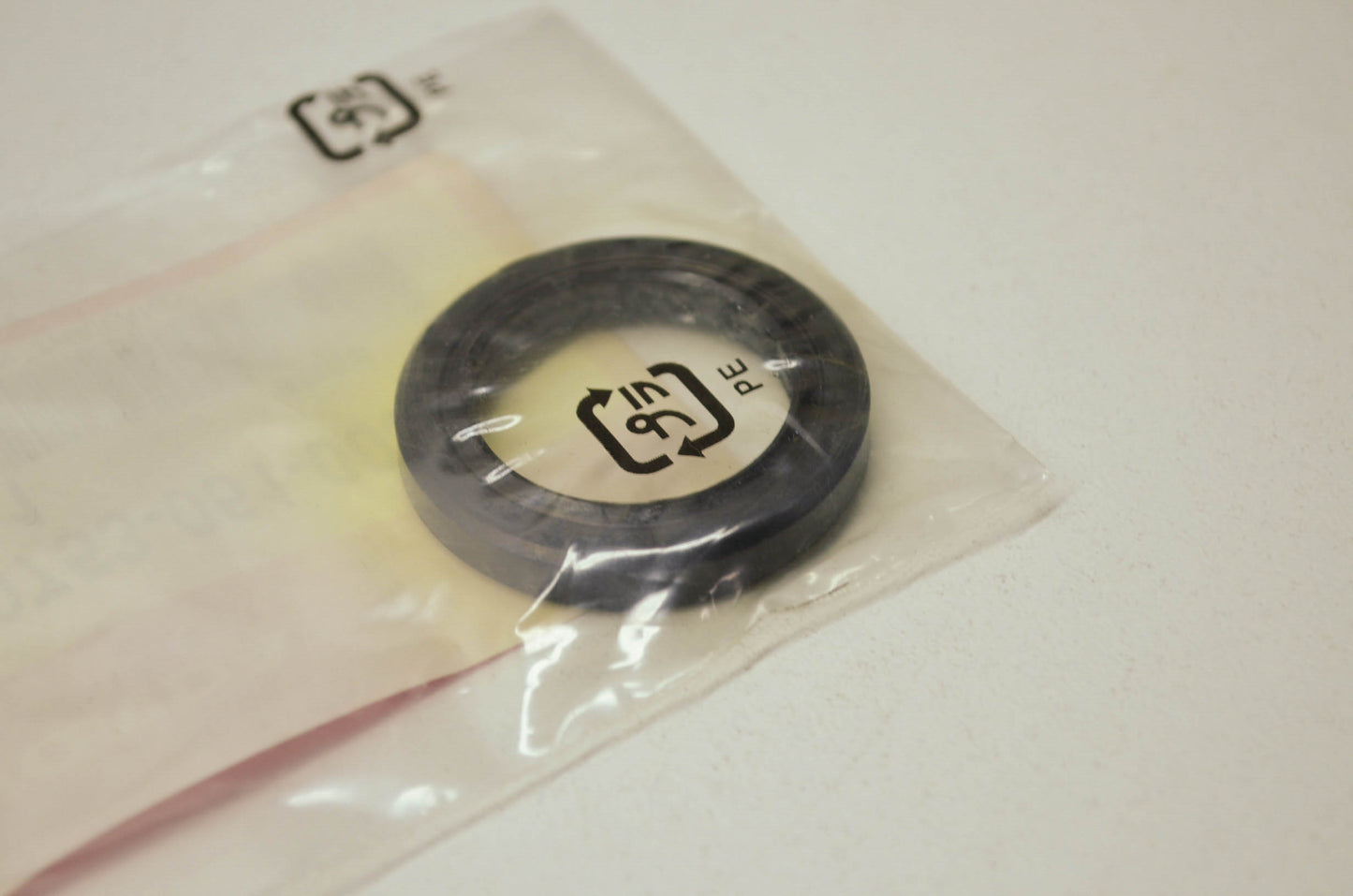 OEM Honda 90753-051-003 Oil Seal 26X37X6 NOS