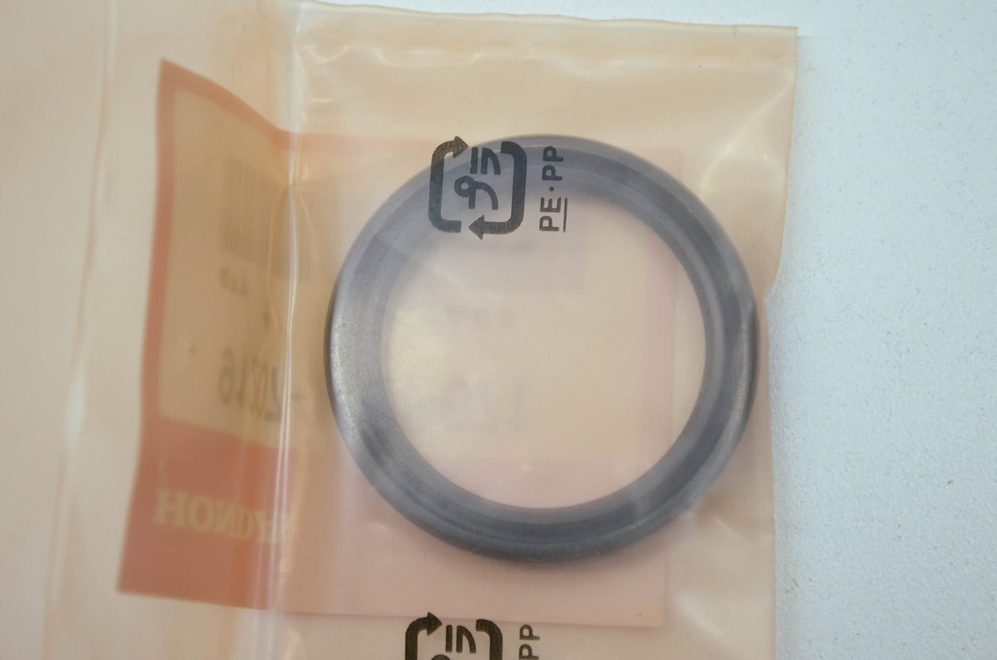 OEM Honda 91207-MBN-671 Oil Seal 35X45X6 NOS