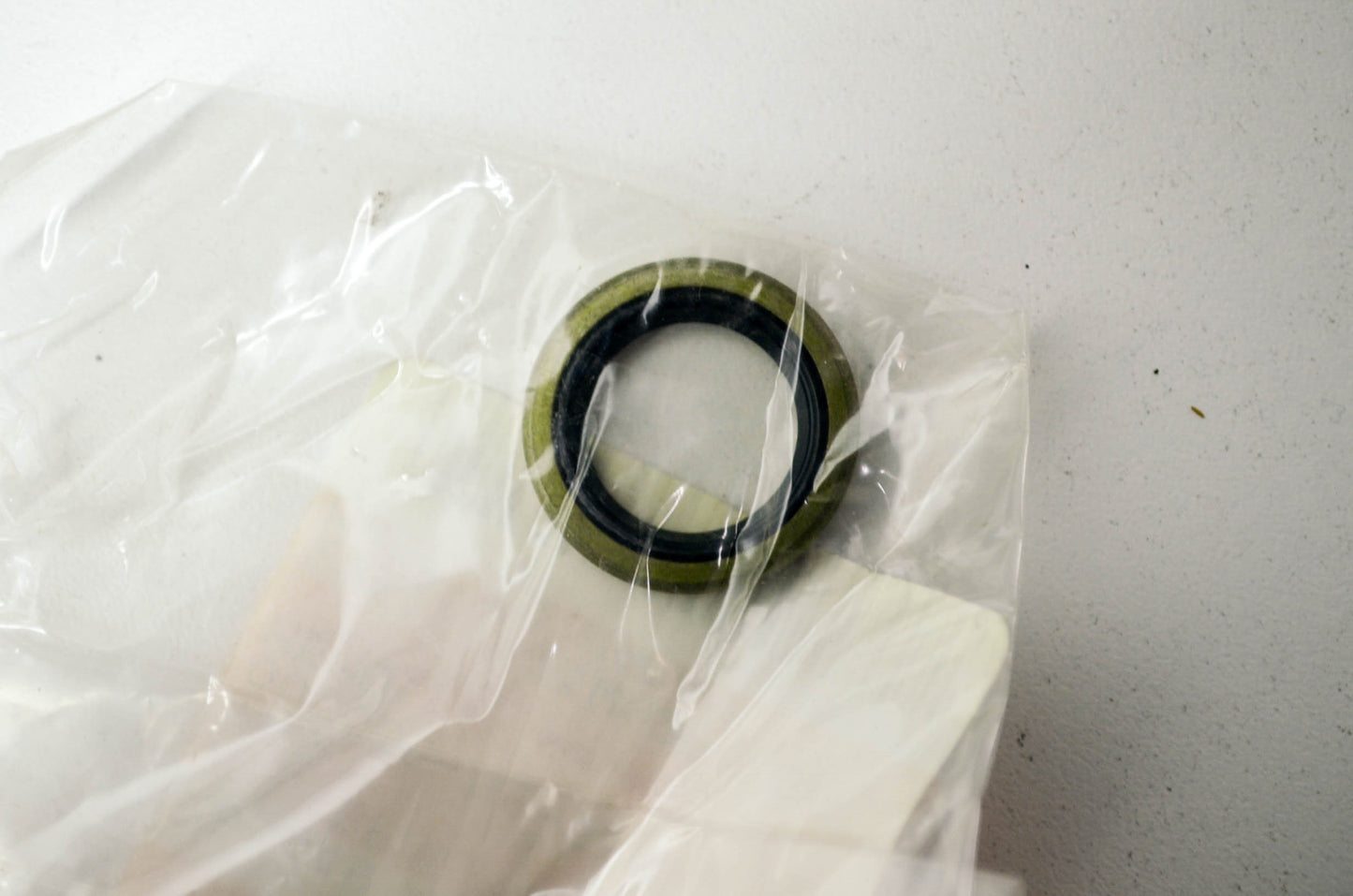 OEM Kawasaki 92049-002 Oil Seal SB16244 NOS