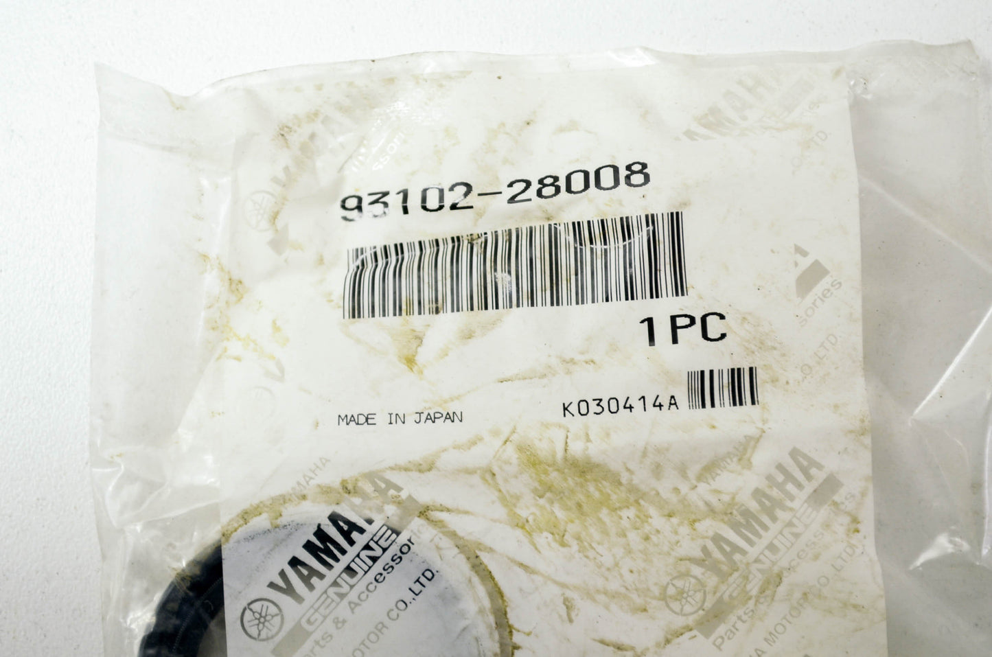 OEM Yamaha 93102-28008-00 Oil Seal NOS