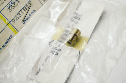 OEM Yamaha 3G2-14231-30-00 Main Jet (#150) NOS