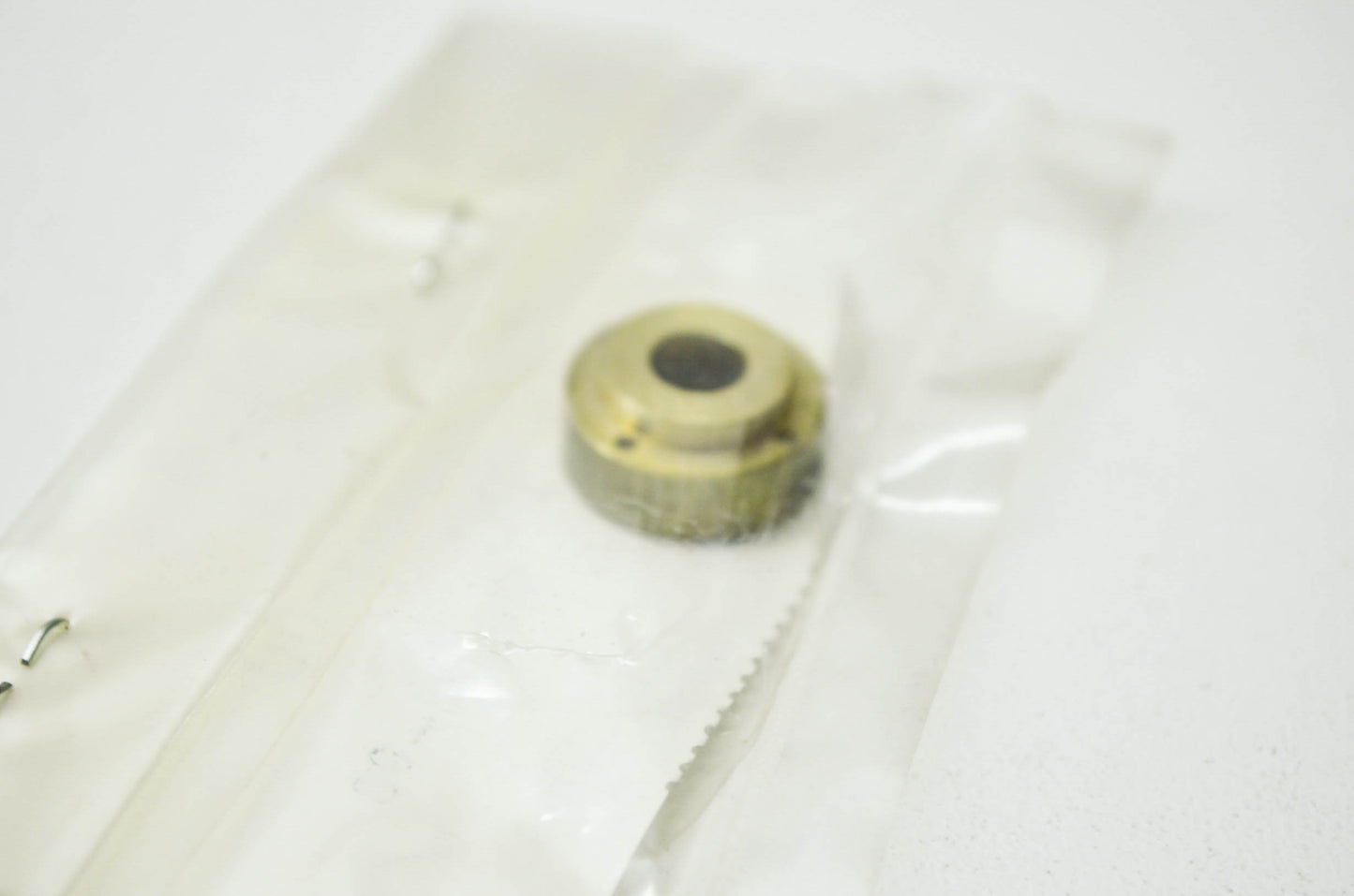 OEM Yamaha 3R3-14153-00-00 Main Jet Washer NOS