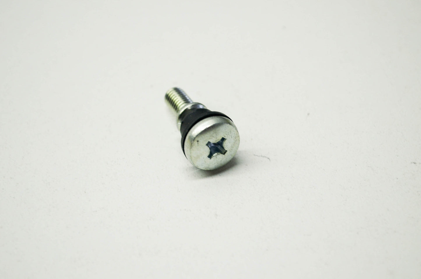 OEM Yamaha 1FG-15481-00-00 Bolt 2 NOS