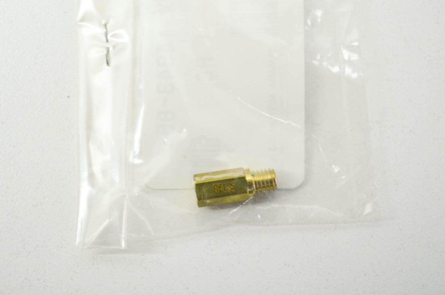 OEM Yamaha 4MX-14943-85-00 Main Jet (#138) NOS