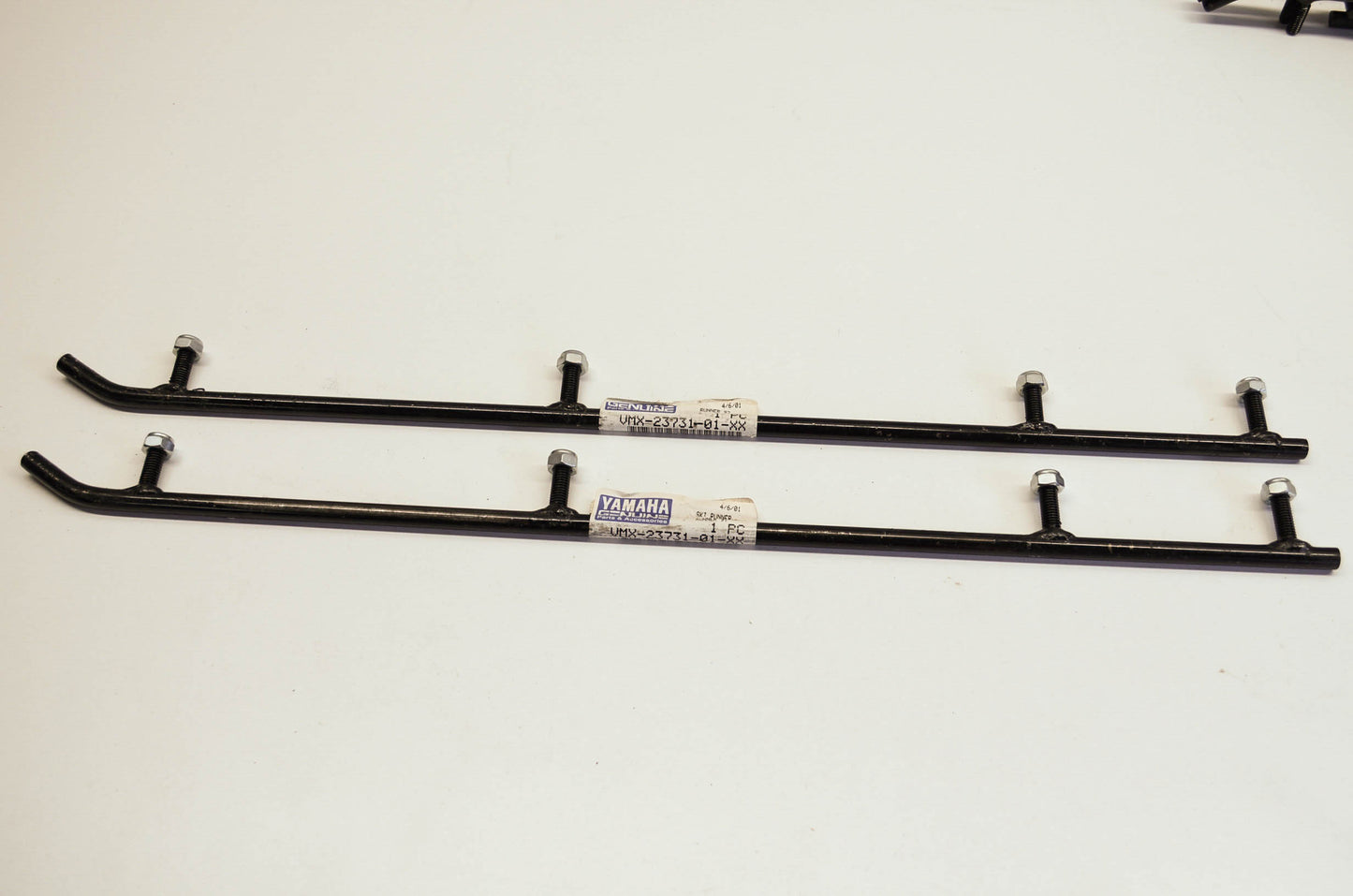 OEM Yamaha vmx-23731-01-xx Ski Runner 1 Qty 2 NOS