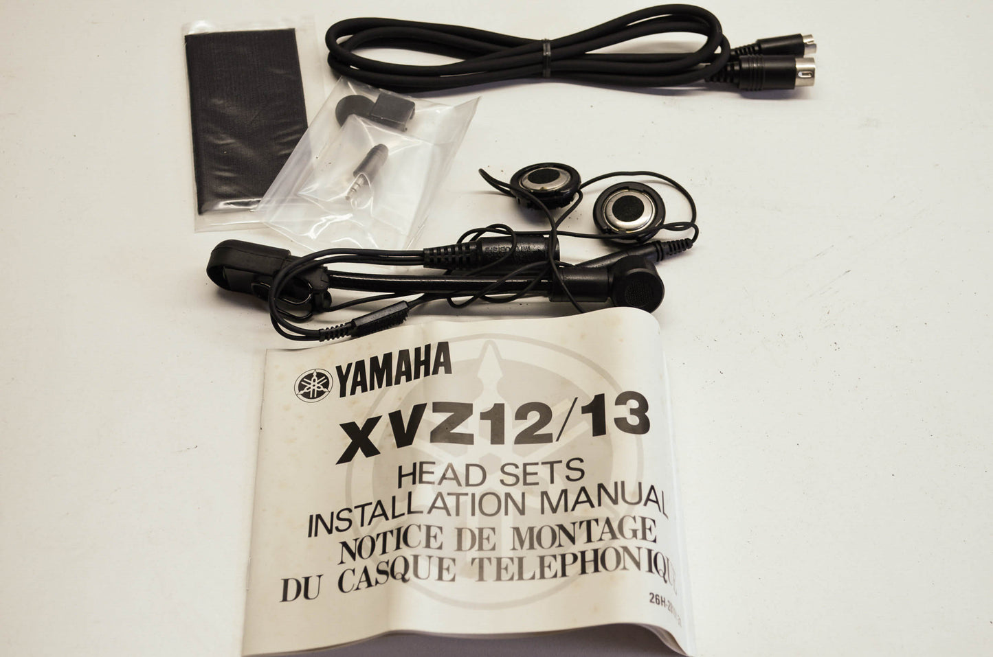 New OEM Yamaha XVZ12/13 Head set NOS