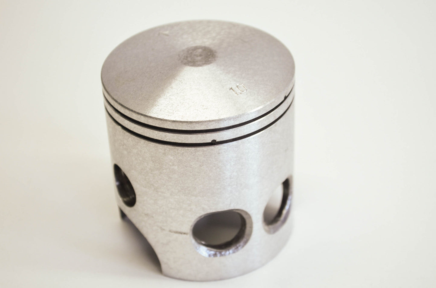 OEM Yamaha 2v0-11638-01-00 Piston 4 O/S 1.00 NOS