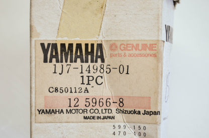 OEM Yamaha 1j7-14985-01-00 Float NOS