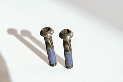 New OEM Yamaha Screw spec L shape 2 screws in lot NOS