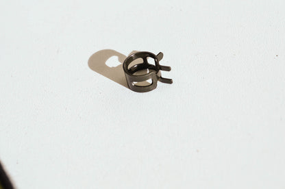 OEM Yamaha 90467-11028-00 Scissor Clip NOS