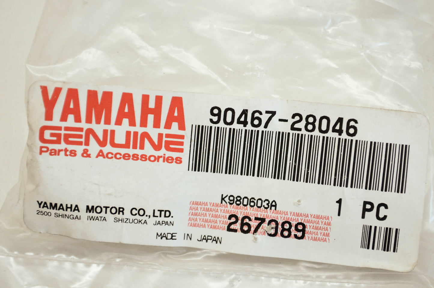 OEM Yamaha 90467-28046-00 Scissor Clip NOS