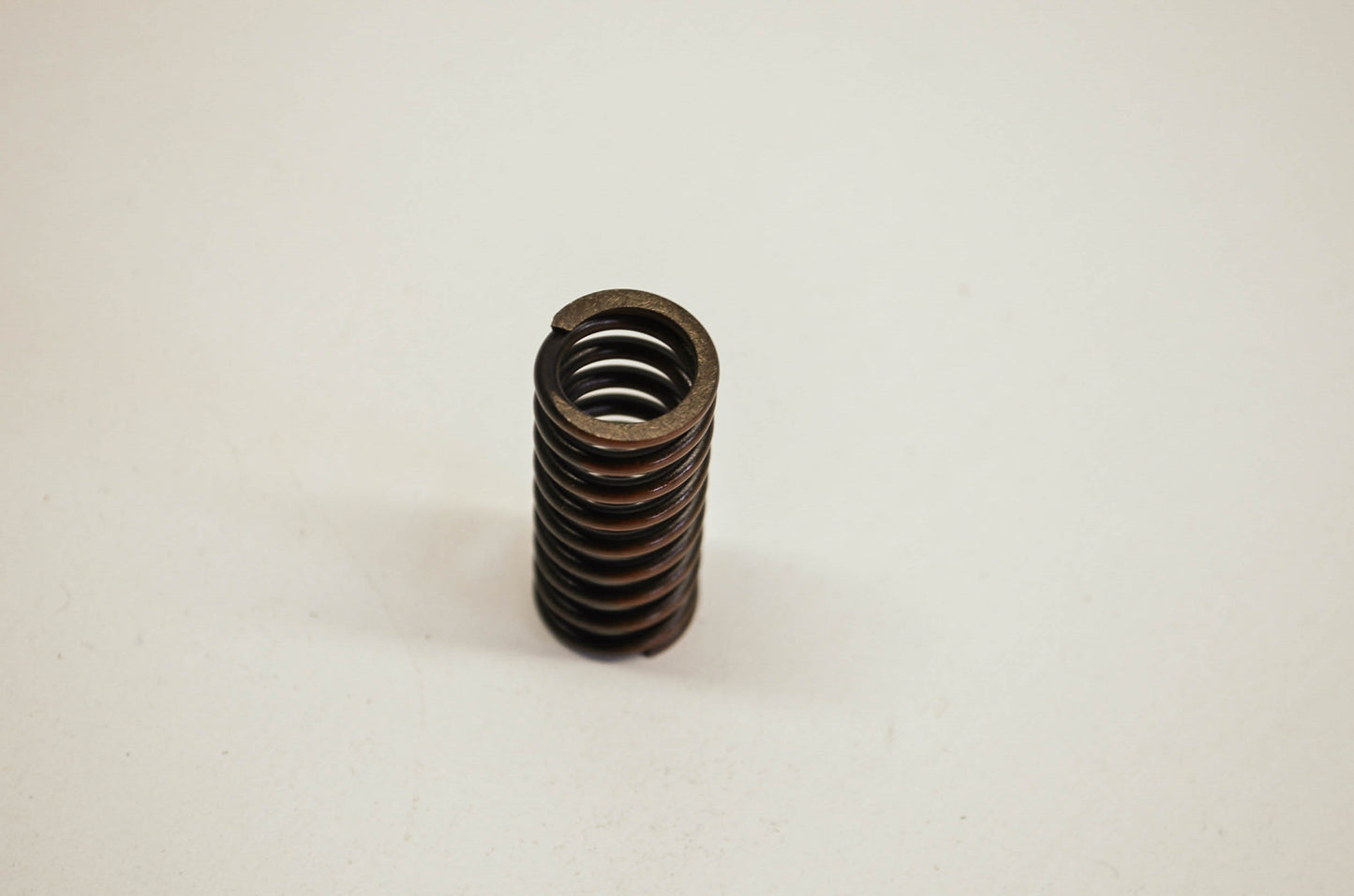 OEM Yamaha 90501-23598-00 Compression Spring NOS