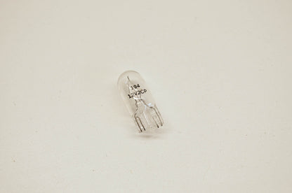 New OEM Yamaha FZ600 FZ750 FZR400 FZF750 FZX700 YFM350 Meter Bulb NOS