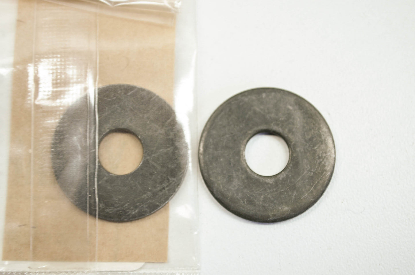 OEM Yamaha 90201-081r9-00 Plate Washer (8AT) Qty 2 NOS