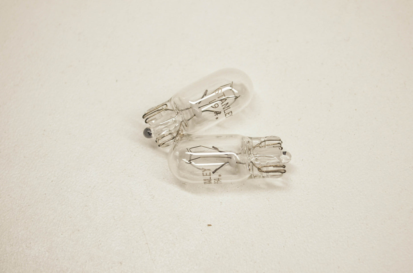 OEM Honda 34901-671-671 Bulb (12V 2CP) Qty 2 NOS
