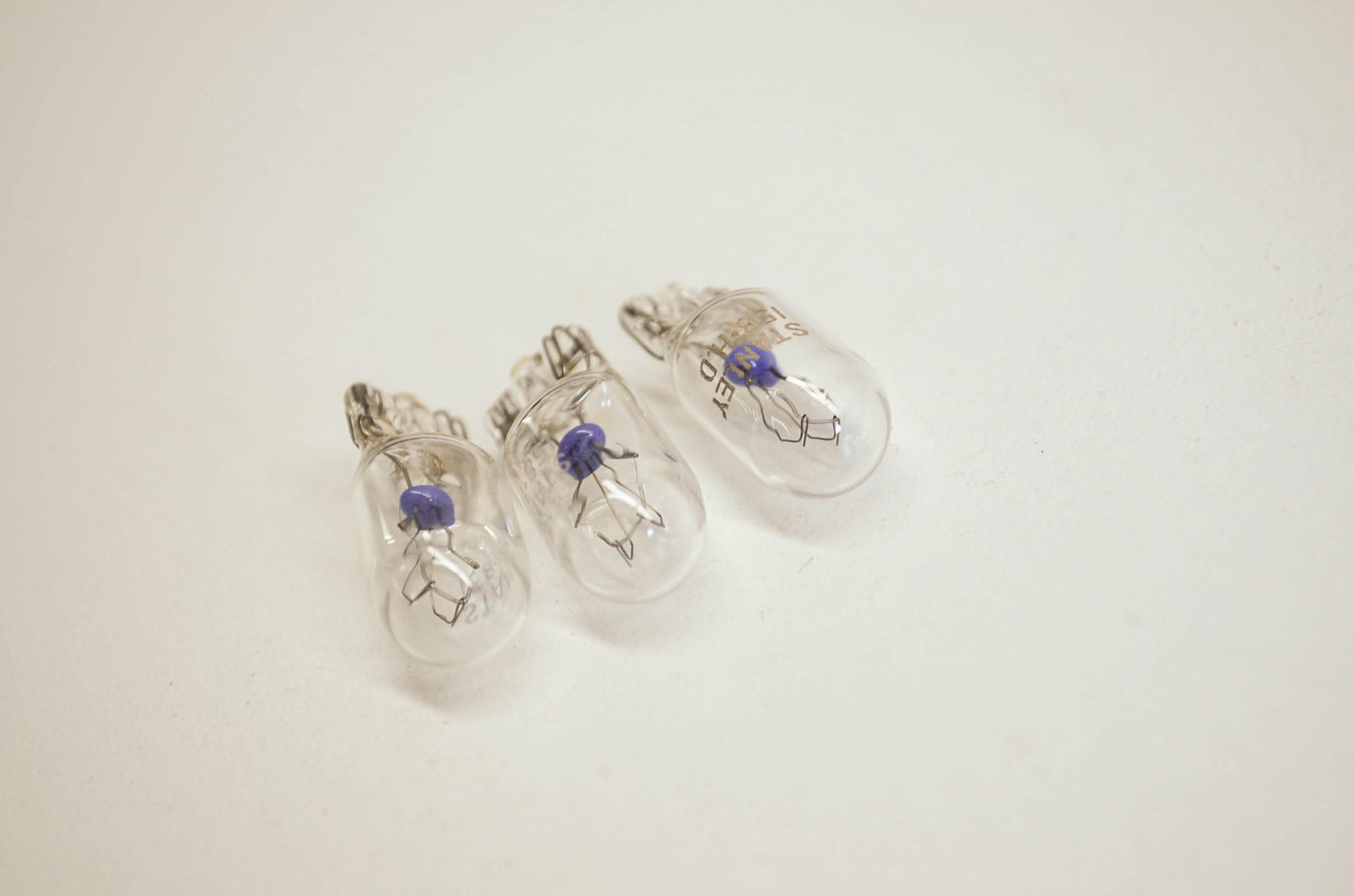 OEM Honda 34908-kw3-003 Bulb (12V 3.4W) Qty 3 NOS