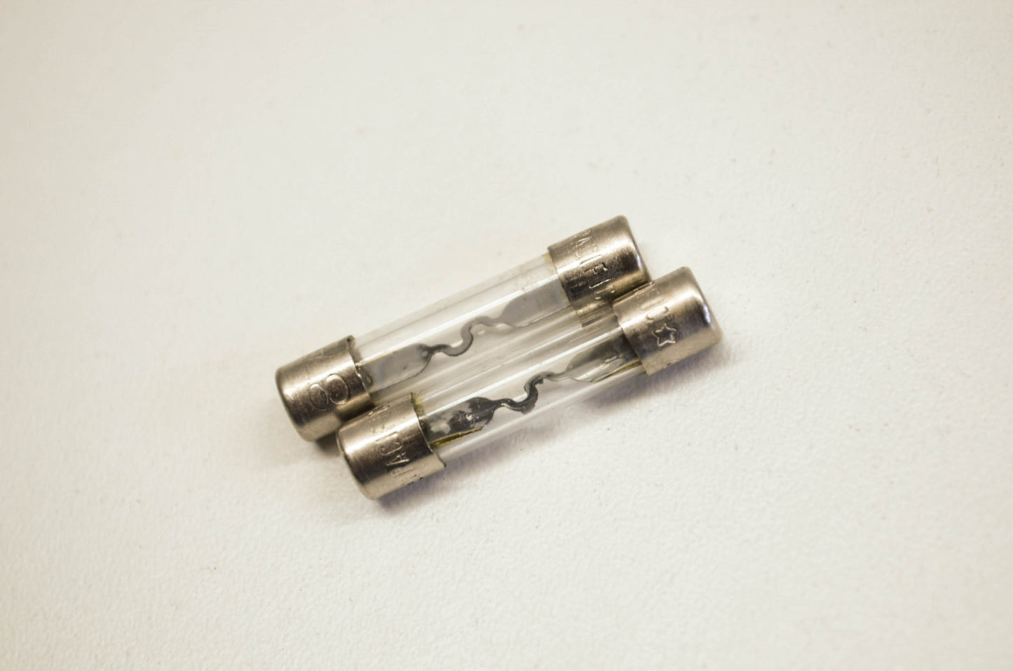 New OEM Kawasaki Fuse 2 fuses in this lot 8A L=30 1997-2000 KVF400 1993-1999 KLF