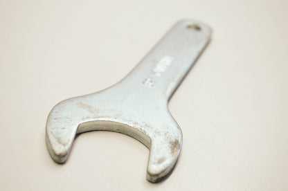 Yamaha 32mm wrench