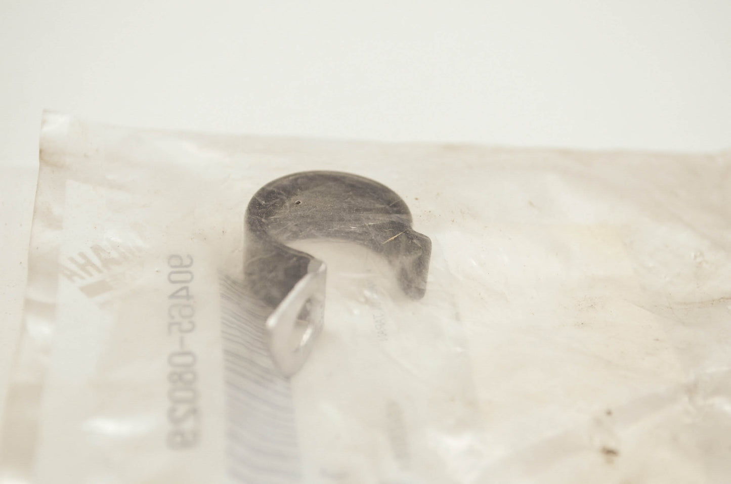 OEM Yamaha 90465-08029-00 Clamp NOS