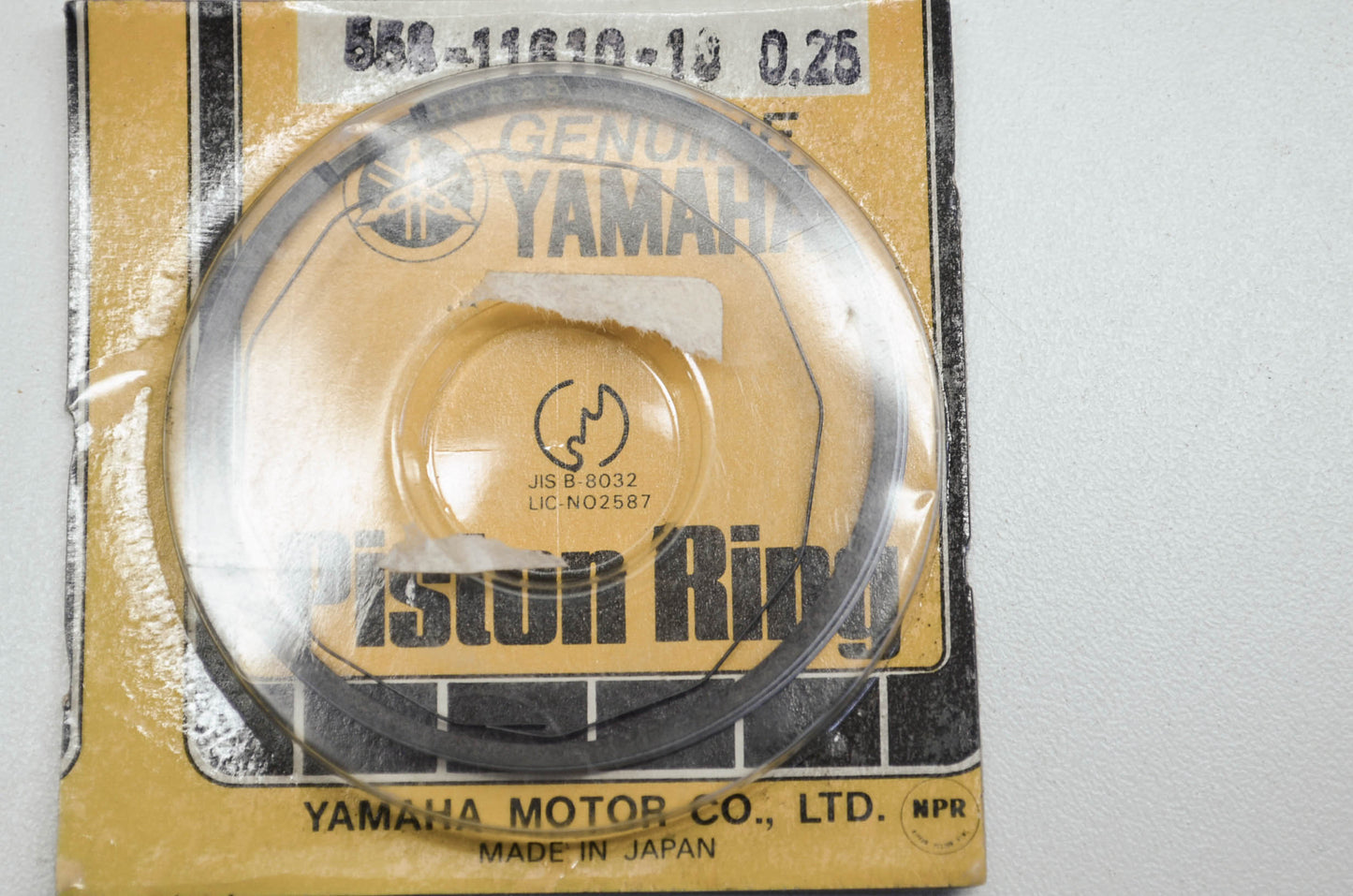 OEM Yamaha 558-11610-10-00 Piston Ring 1st Set NOS
