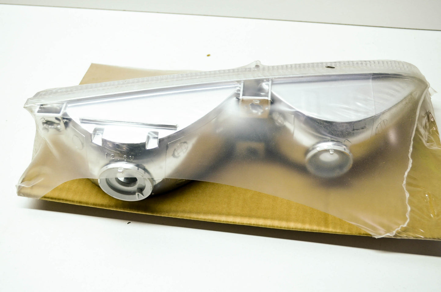 New Ford Headlamp 92-97 Crown Victoria NOS