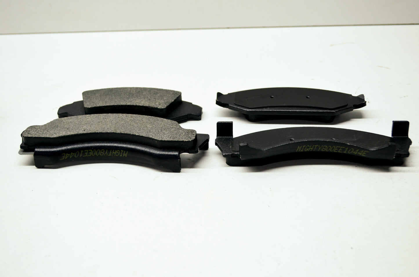New Mighty Disc Brake Pads 86-93 Ford Bronco E-150 F-150 Econoline NOS
