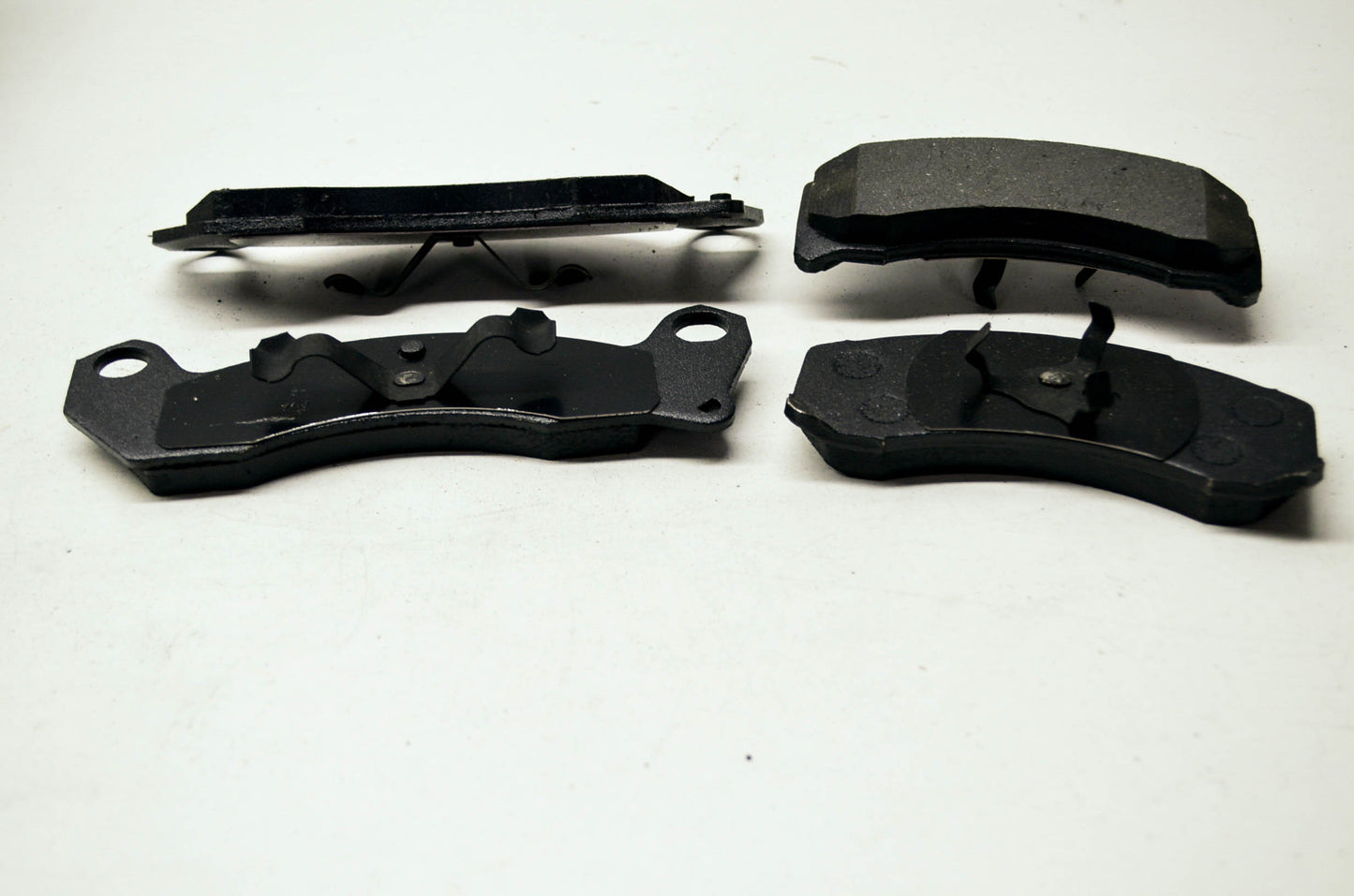 New Wearever Gold Premium Semi-Metallic Disc Brake Pads NOS