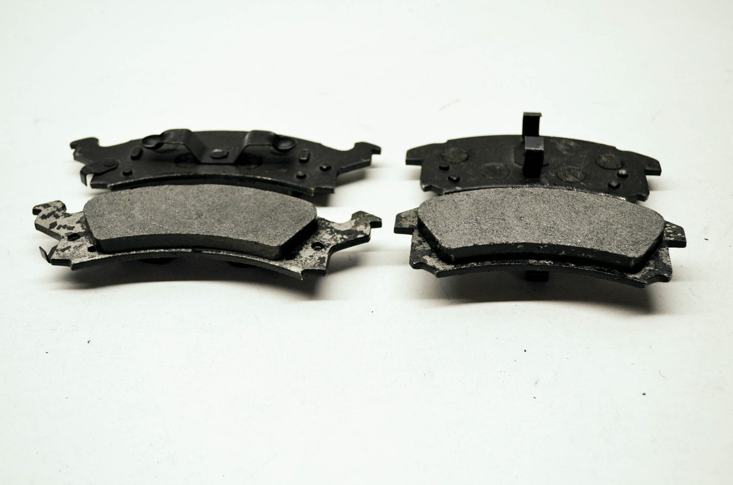 New Wearever Silver Premium Semi-Metallic Disc Brake Pads NOS