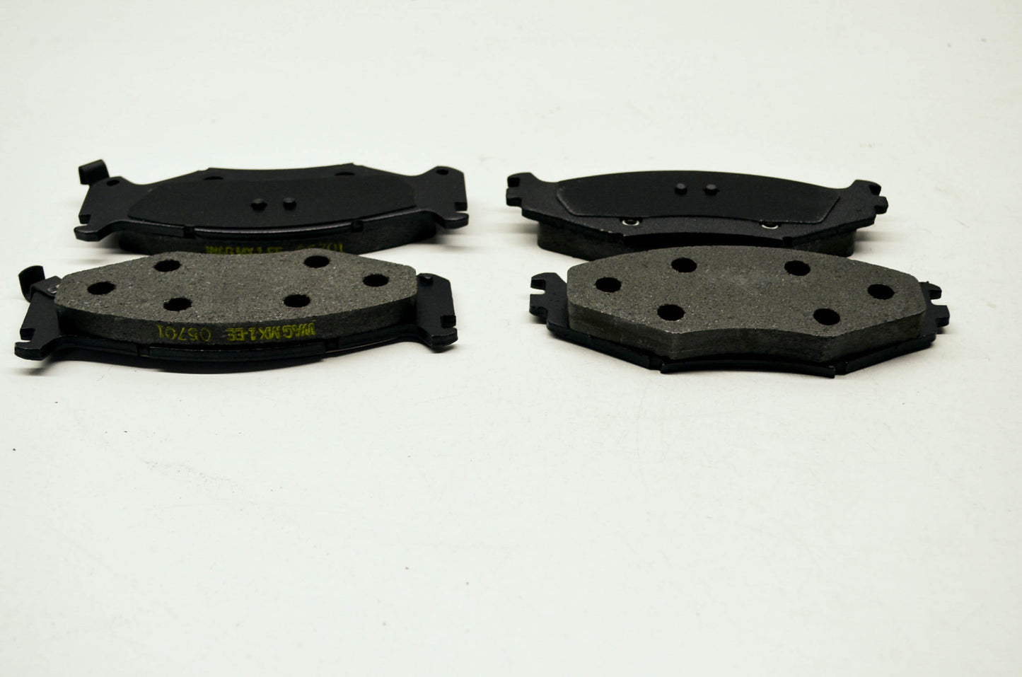 New Wearever Gold Premium Semi-Metallic Disc Brake Pads NOS
