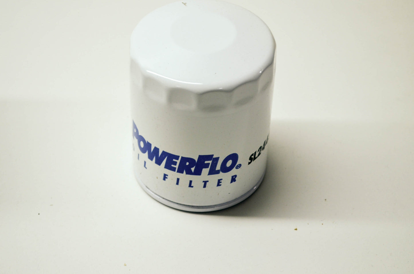 New PowerFlo Oil filter Replaces PUROLATOR L24457 NOS