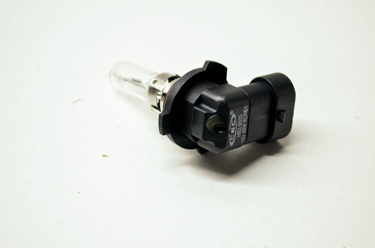 New Mighty HB3 9005 12v 65w Light Bulb NOS