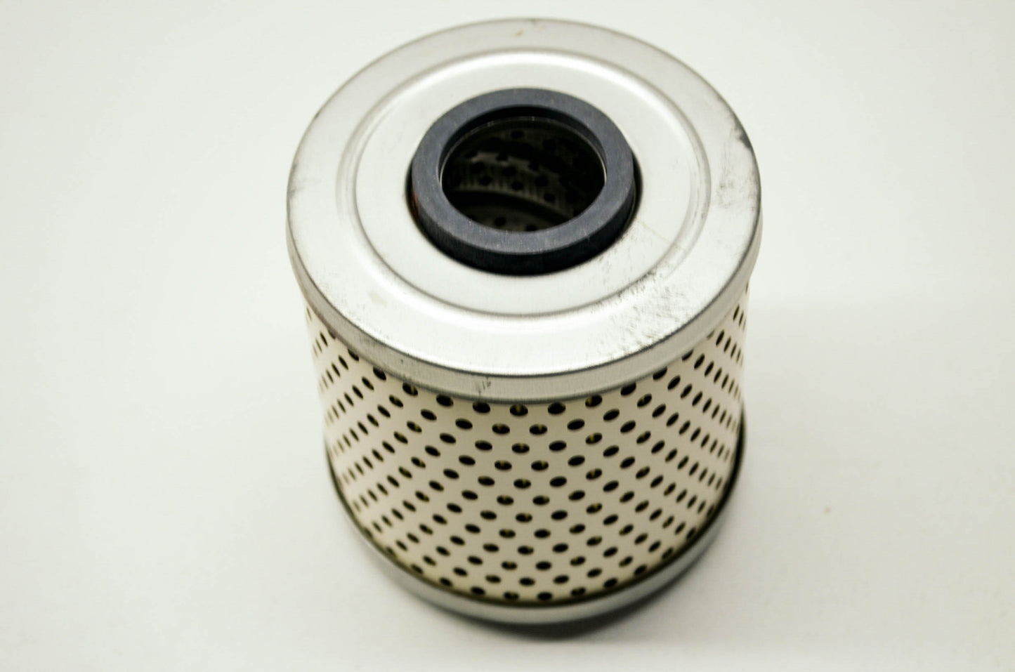 New Mighty Oil Filter replaces L17810 for BMW 318 NOS