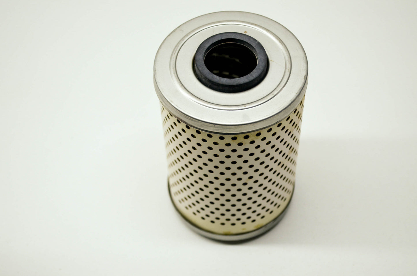 New Mighty Oil Filter replaces 51732 CH2965A PF1100 NOS