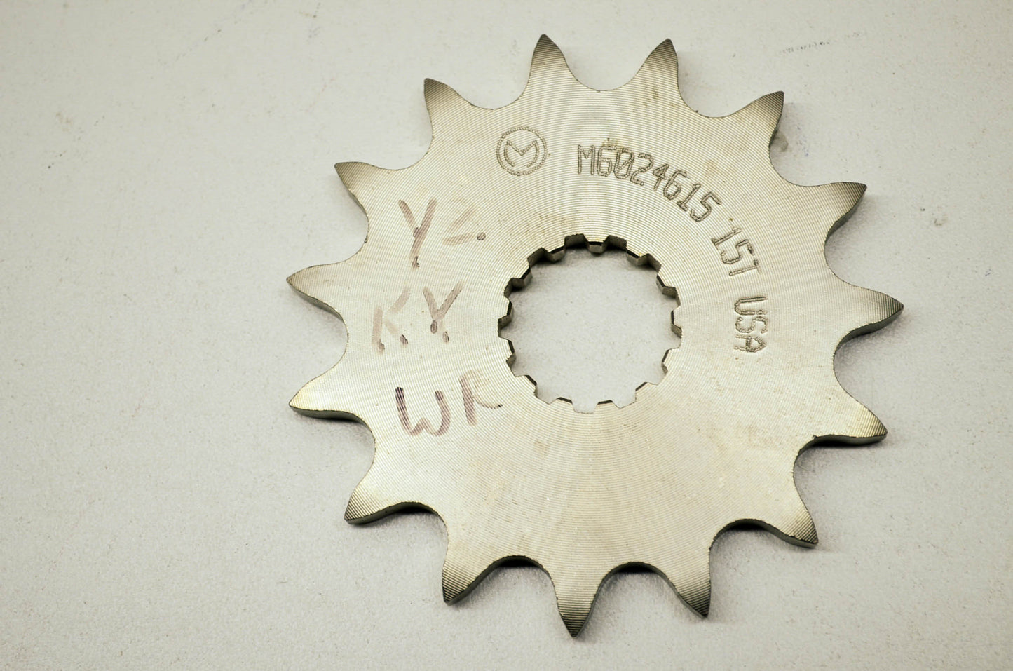 New Moose Sprocket 15T KLX300 KX250 IT425 MX250 WR 400 426 450 YFM660 YZ 250 400
