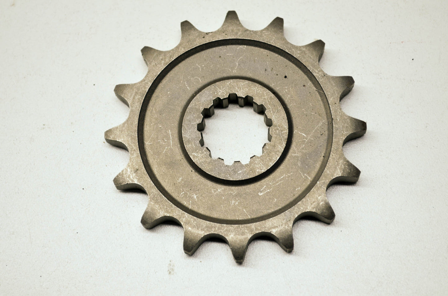 OEM Yamaha 9385E-16114-00 Drive Sprocket 16T NOS