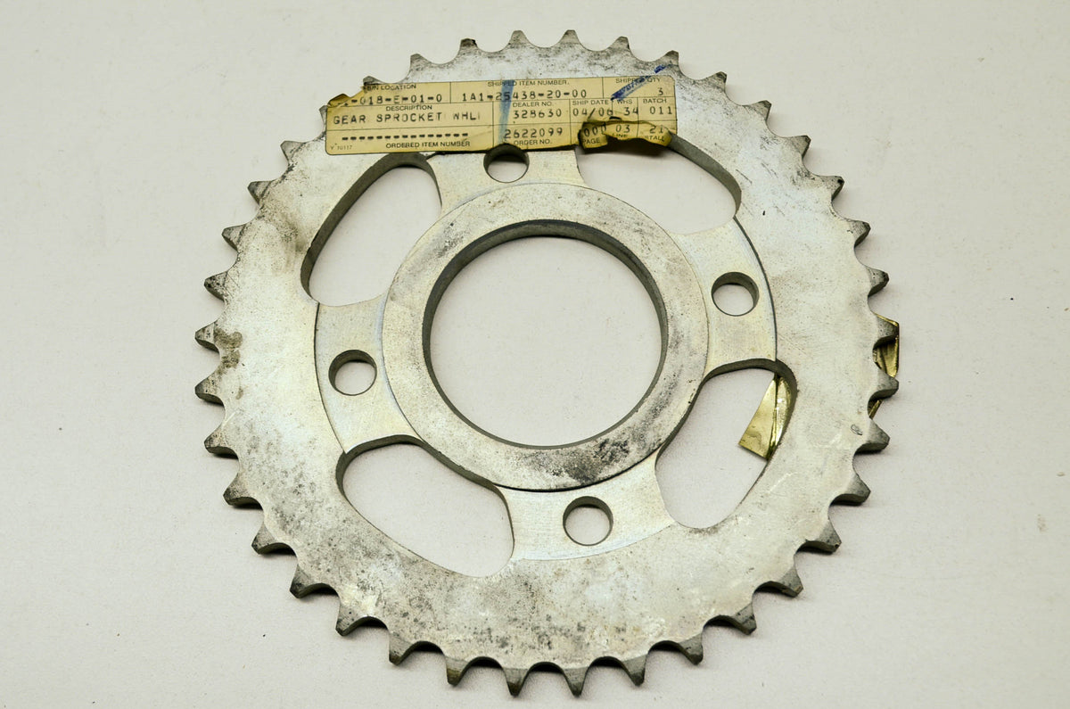 OEM Yamaha 1A1-25438-20-00 Driven Sprocket 38T NOS