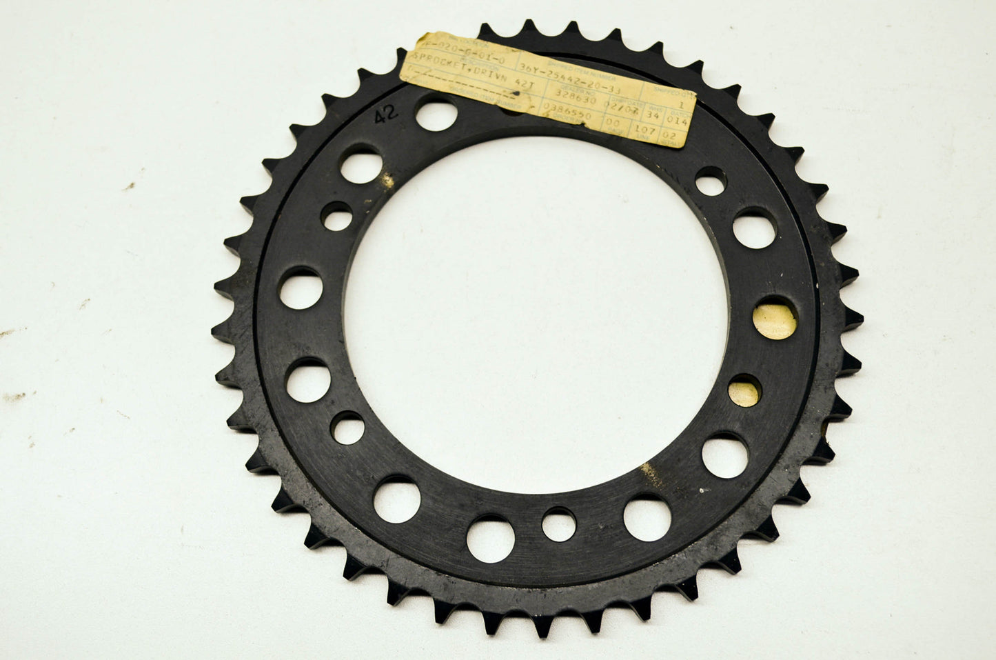OEM Yamaha 36Y-25442-20-33 Driven Sprocket 42T NOS