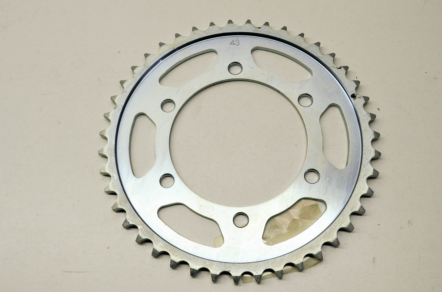 OEM Yamaha 4XV-25443-21-00 Driven Sprocket 43T NOS