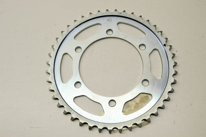 OEM Yamaha 4XV-25443-21-00 Driven Sprocket 43T NOS