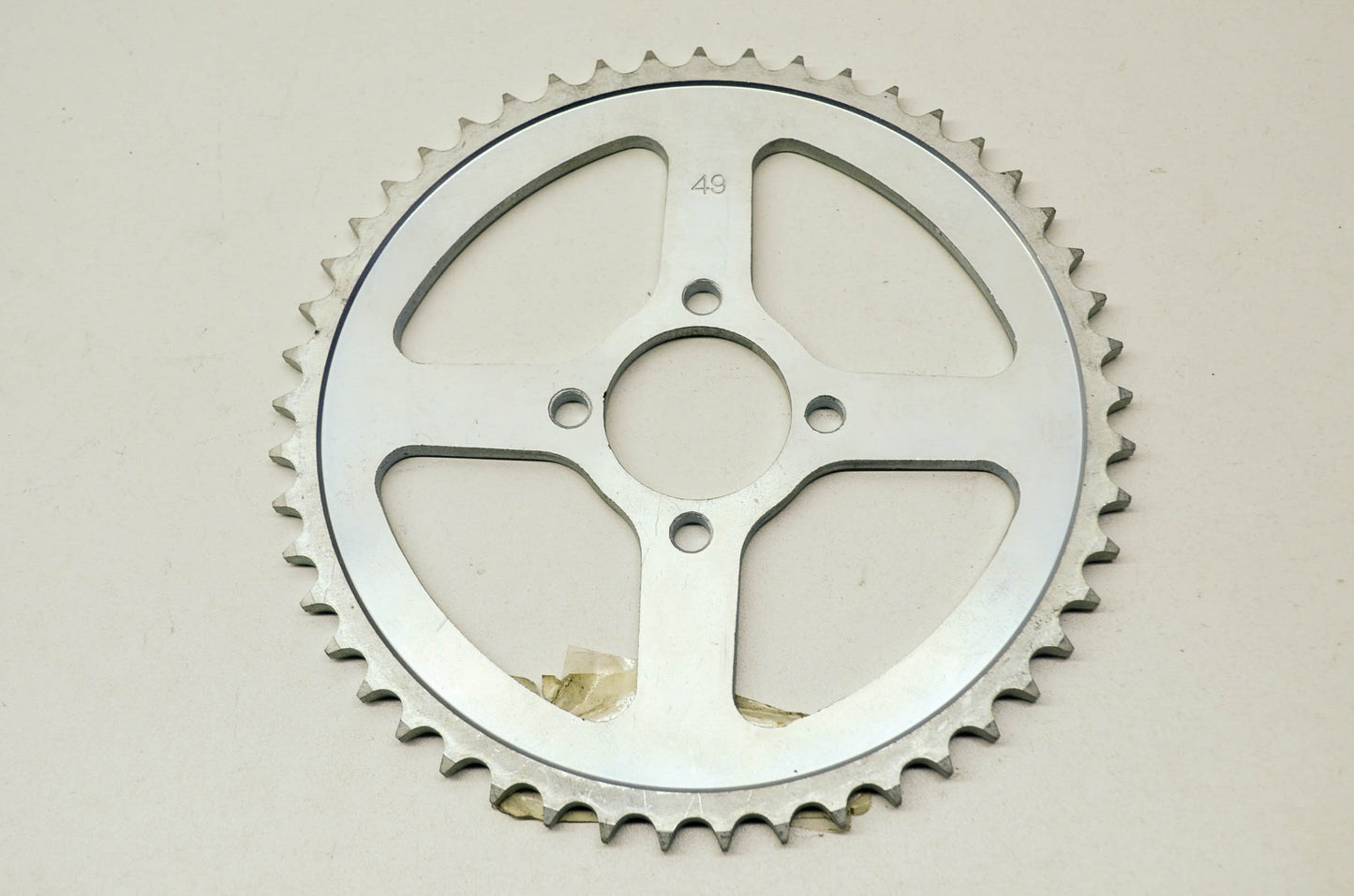 New OEM Genuine Yamaha Sprocket 49 Tooth 00-01 TTR125 NOS