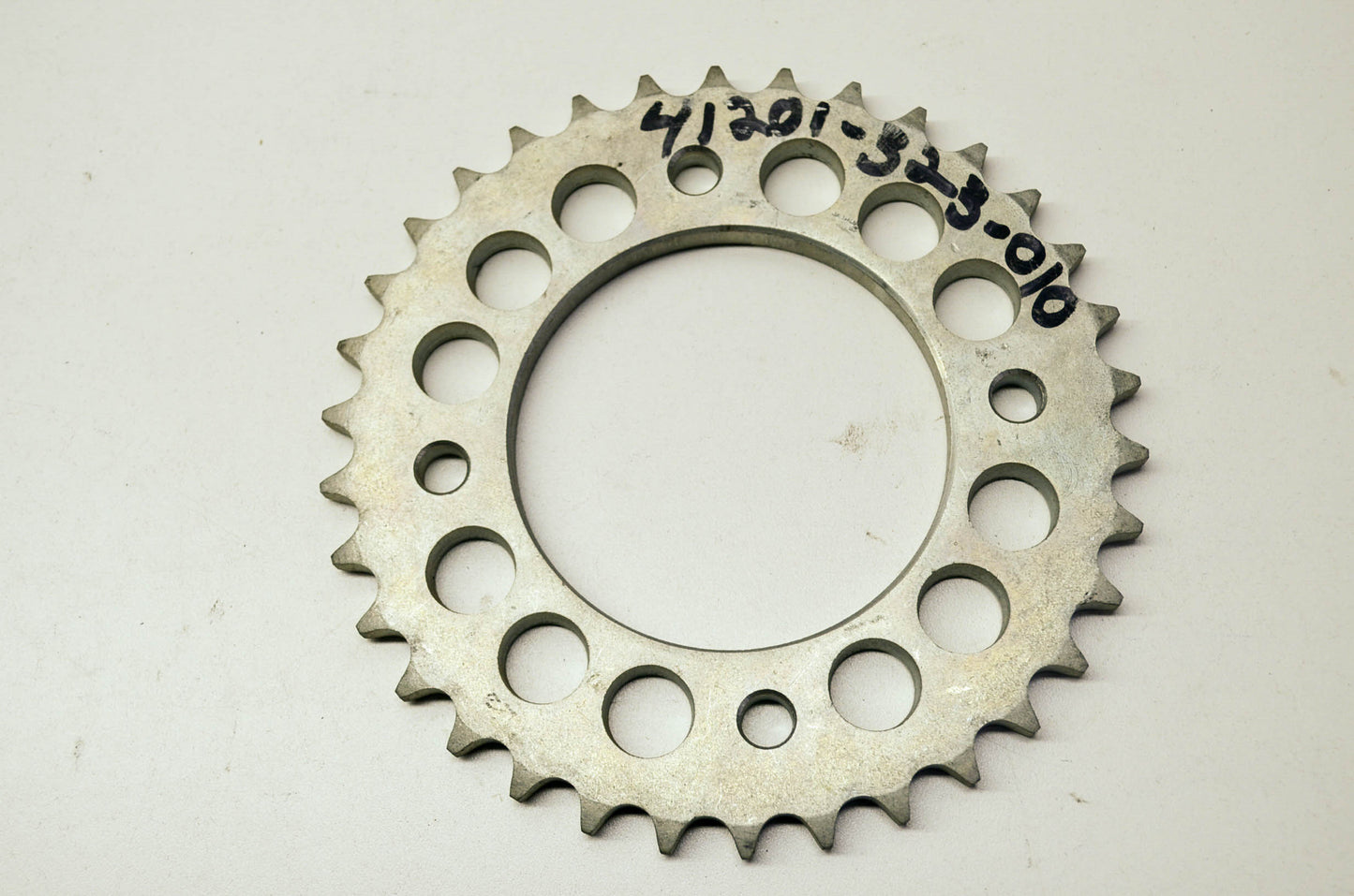 OEM Honda 41201-323-010 Sprocket 34T NOS