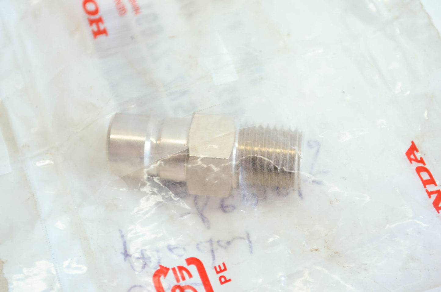 New OEM Honda Quick Disconnect Fitting Honda Code 4686978 NOS