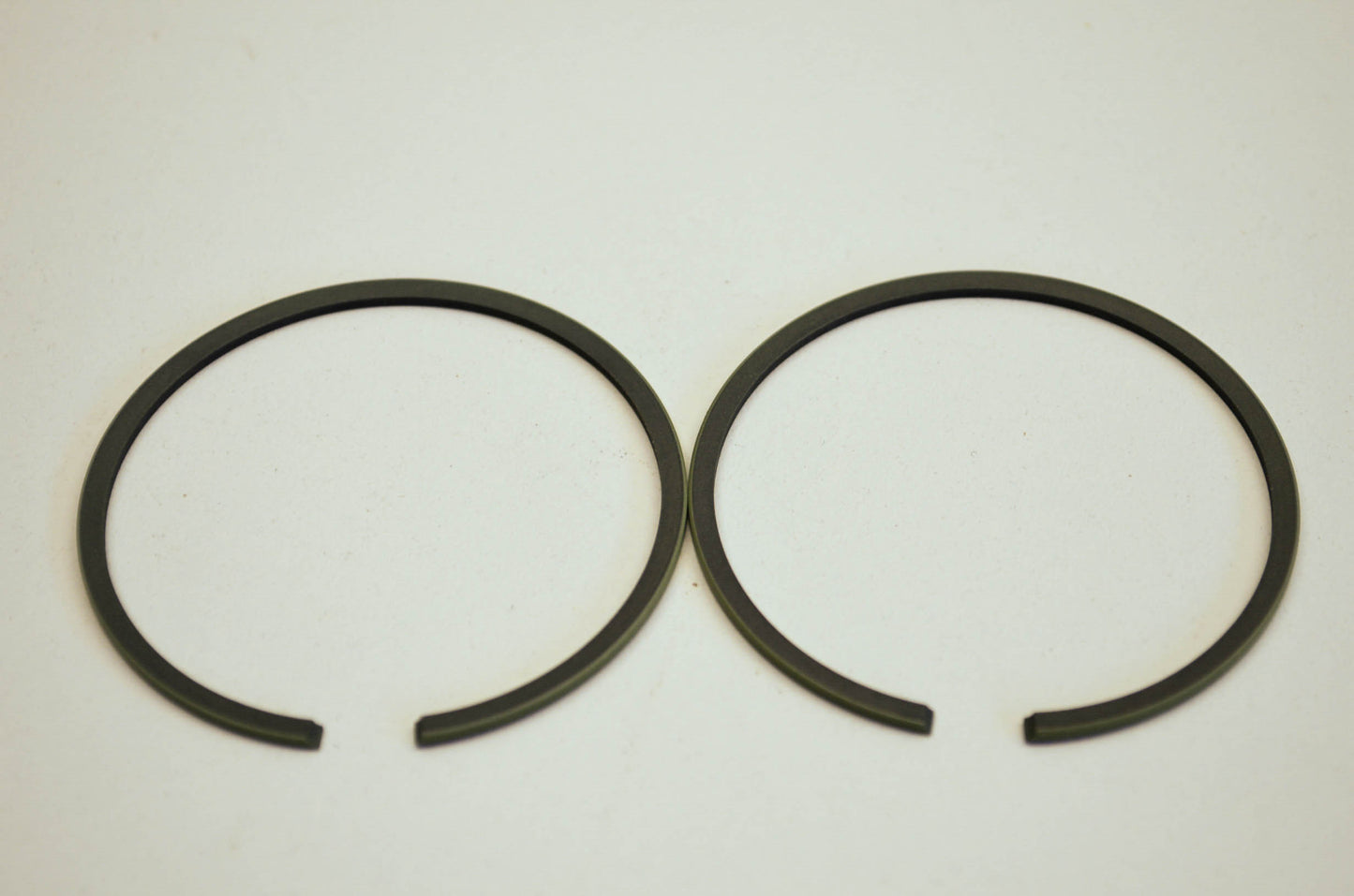 OEM Yamaha 166-11601-31-00 Piston Ring Set 3 NOS