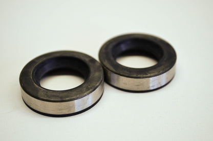 New Quicksilver Mercury Marine Prop Shaft Oil Seal Qty 2 NOS