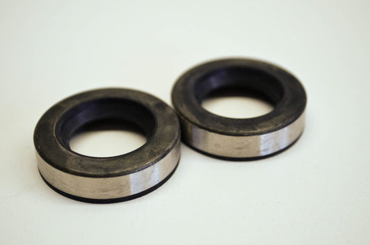 New Quicksilver Mercury Marine Prop Shaft Oil Seal Qty 2 NOS