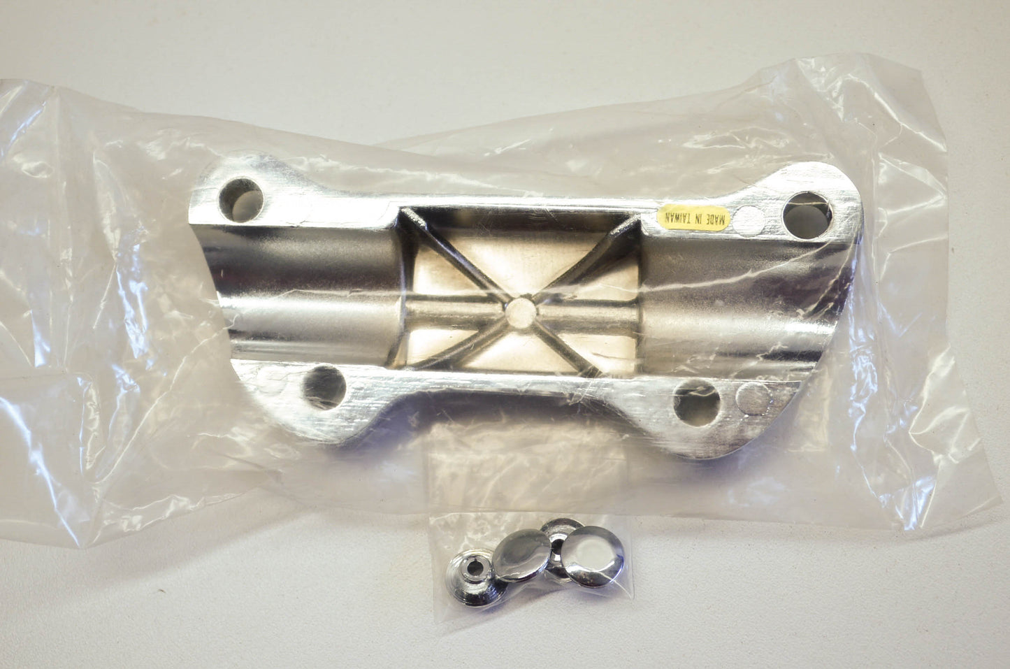 New Biker's Choice 49015 Chrome Handlebar Clamp 74-98 Xl Fx Fxr oem# 56170-83T N